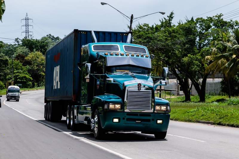 Kenworth · Contenedor en Ruta